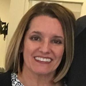 Meet your Posher, Dee